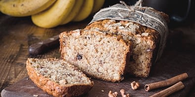 Pão de banana e canela vegano